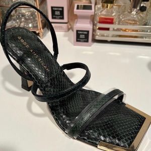 GOOD AMERICAN NEVER WORN